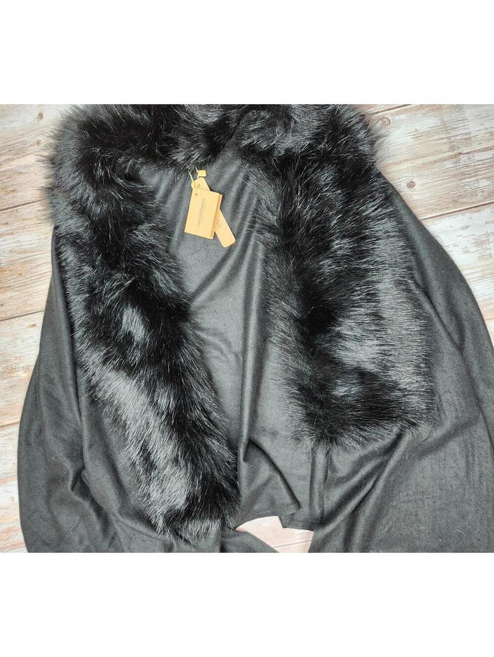 NWT Justin & Taylor Fringed Shawl Black - Flawed - See photos